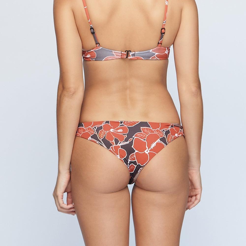 ISO Mid Pacfic Large bottoms👙
